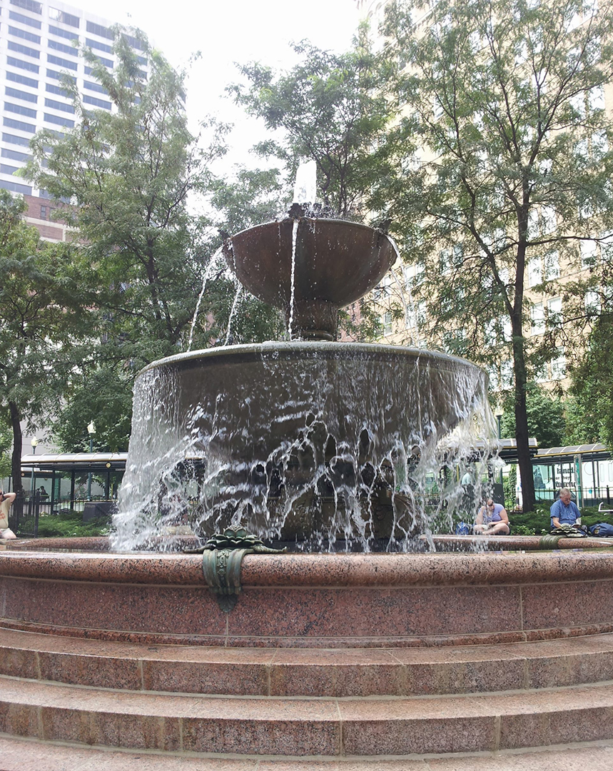 William T. And Charlotte Crosby Kemper Memorial Fountain | KCMO